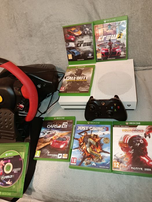 Consola Xbox ONE  S + 7 jocuri + VOLAN FERRARI 458 + controller wirele