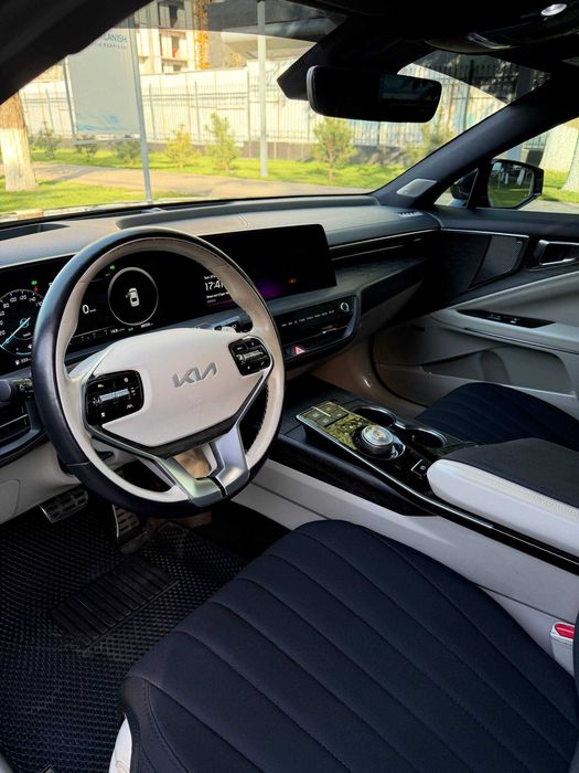 Kia k8 с пробегом 39000 маш чистая шумка, бронь пленка, Michelin балон