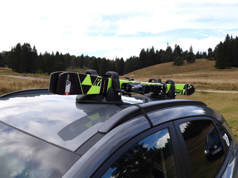 Suport schi Menabo Shuttle cu prindere magnetica, 2 perechi ski