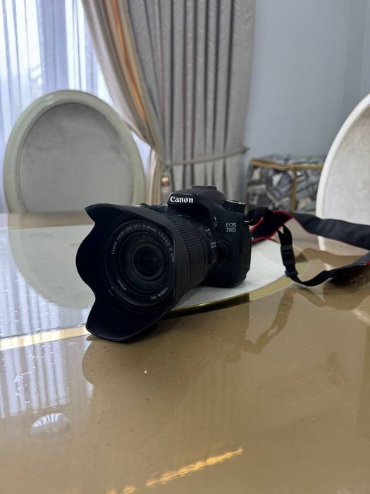 Canon EOS 70D + EF-S 15-85mm IS USM