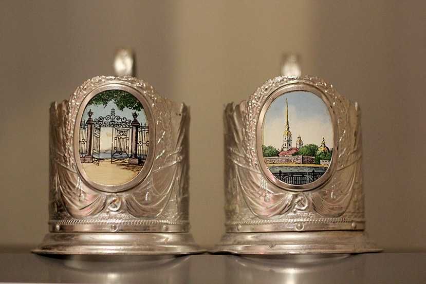 Подстаканники алюминиевые с керамическими медальонами. Редкие. Новые.