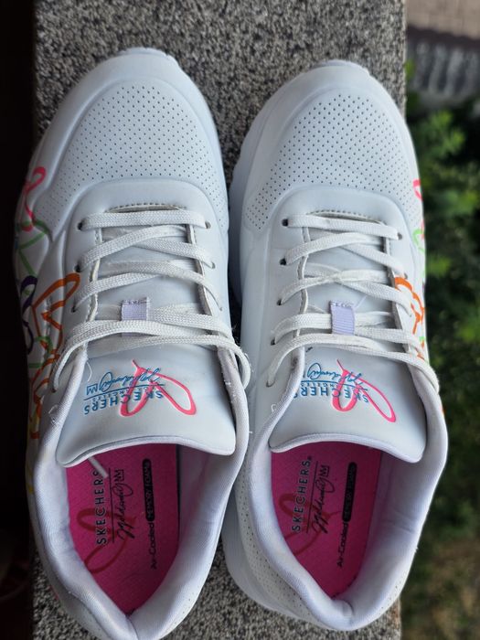 Adidasi fete Skechers 37