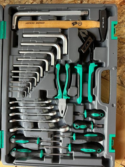 Продам набор инструментов Stels