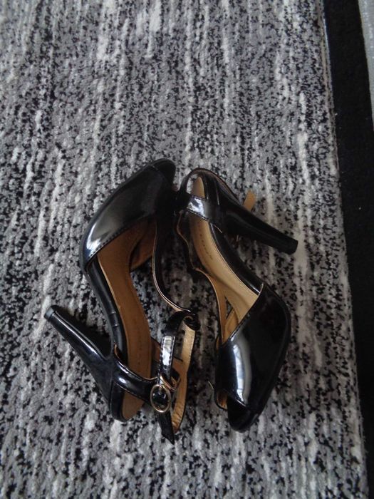 Vand sandale de dama 2.