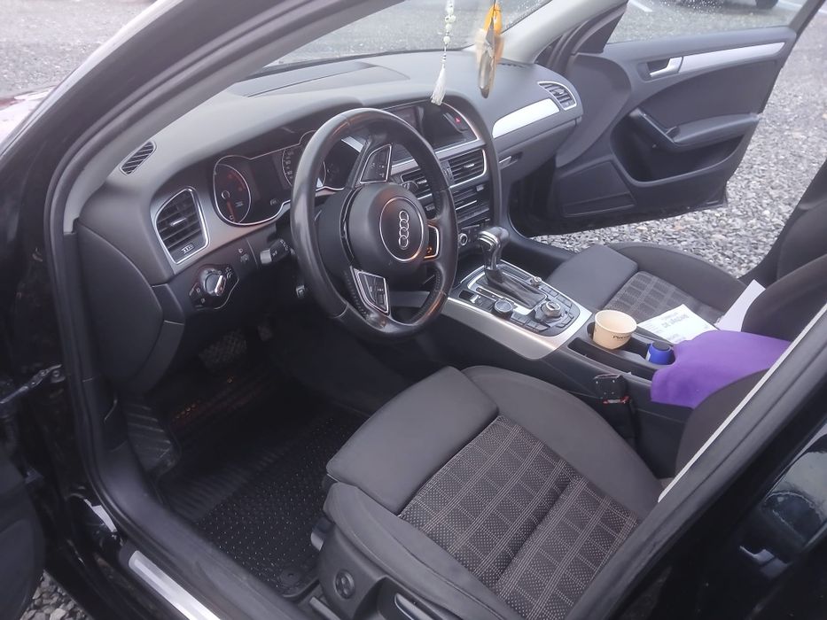 Vind audi a4 an 2014 stare impecabila dotari full