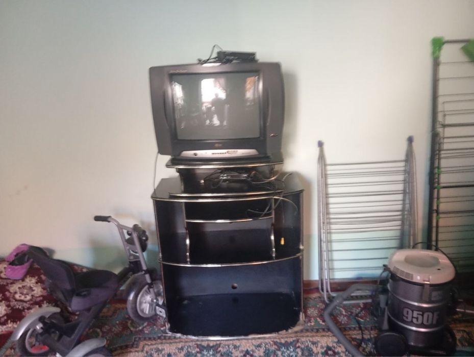 Продается телевизор с поставкой