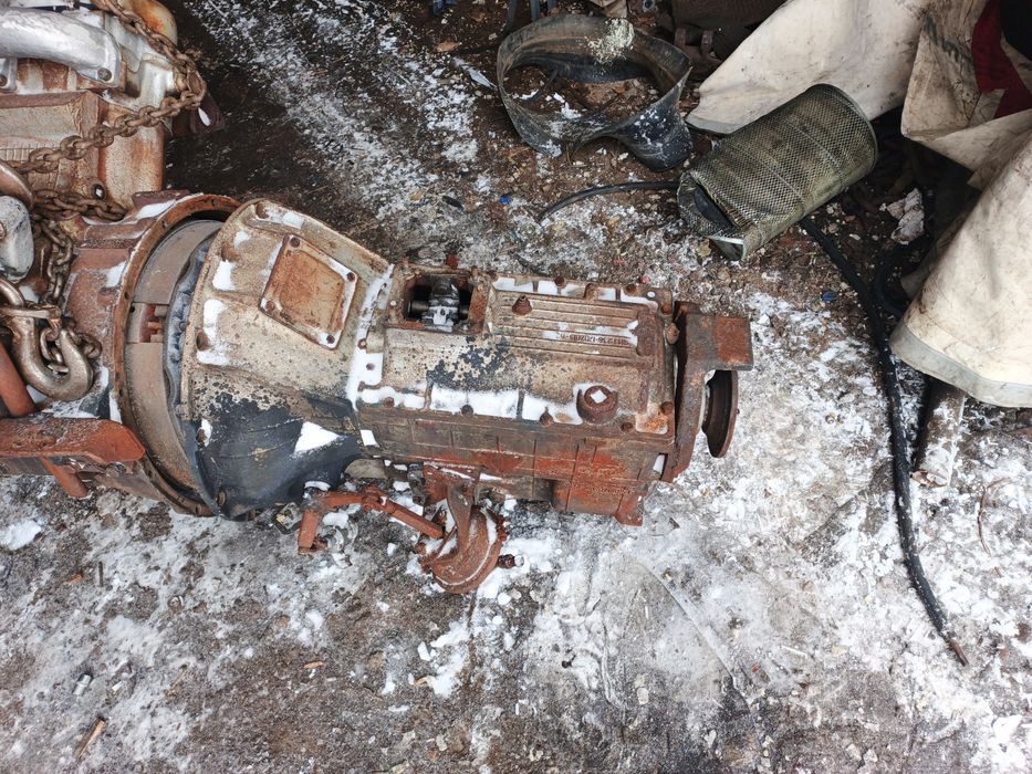 КПП  МАЗ краз пяти ступка есть и восьми