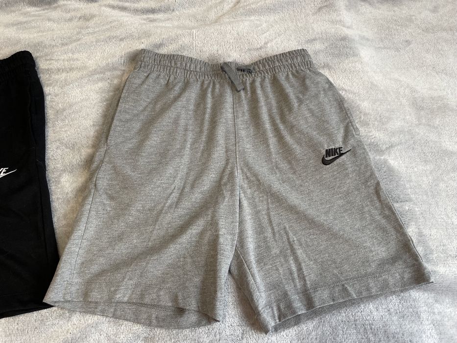 Детски  къси панталонки и бански Nike -всичко по 10 и 20 лева