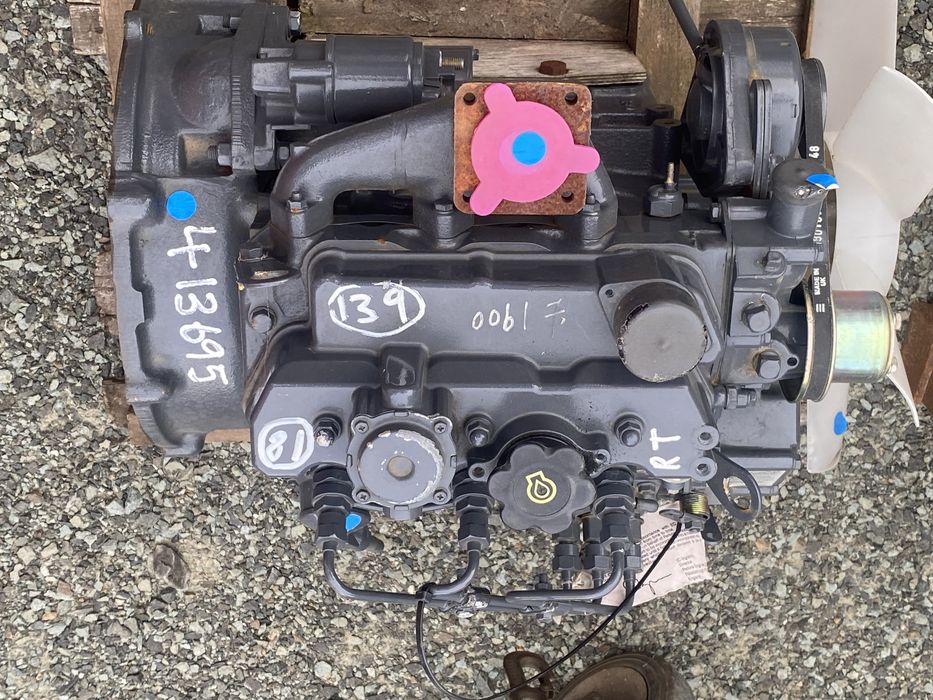 Motor perkins in 3 nou nefolosit