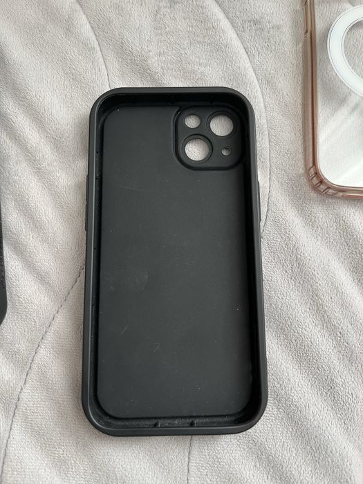 Кейсове за Iphone 13