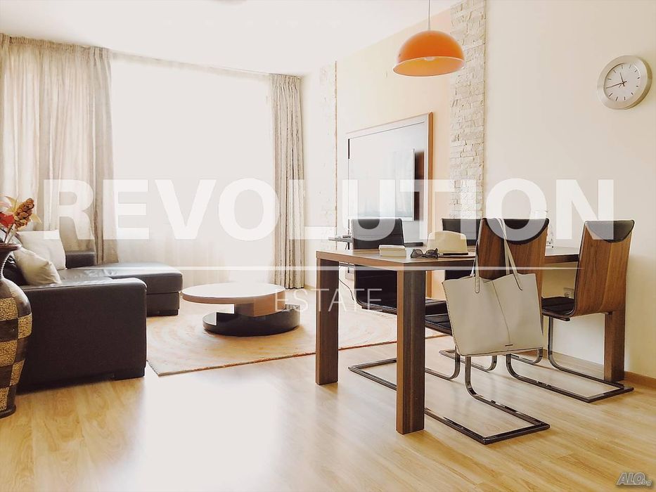 Дава се под наем Тристаен апартамент в Варна, Гръцка махала - 90 кв.м за 1100 € - Снимка #2