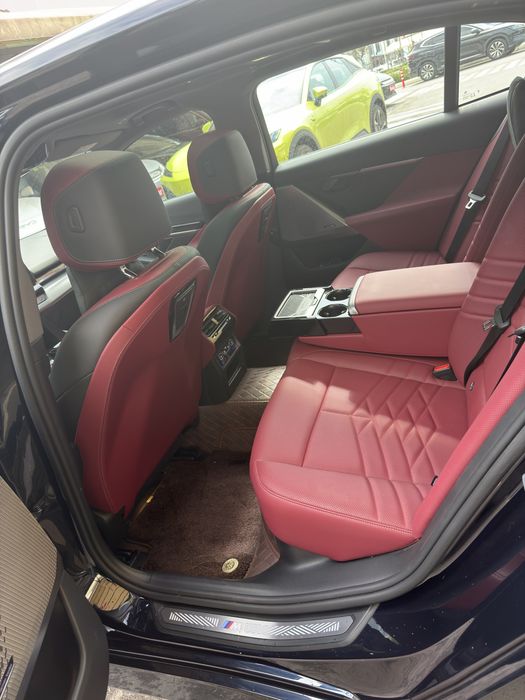 BMW i5 40L M Sport 2025 yil