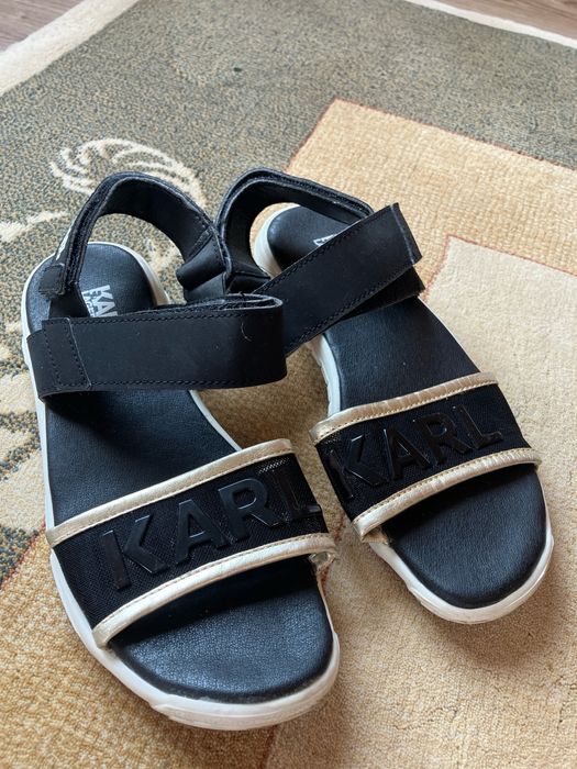 Подростковые сандальи