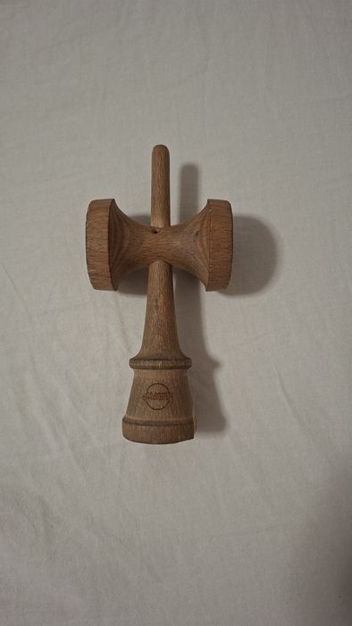 Ken folosit si semnat de Xremus