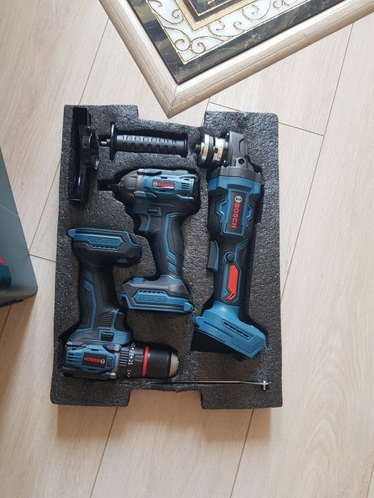 Bosch box ichida 4ta asbob,2ta akkumlyator,1 zaryadlagich