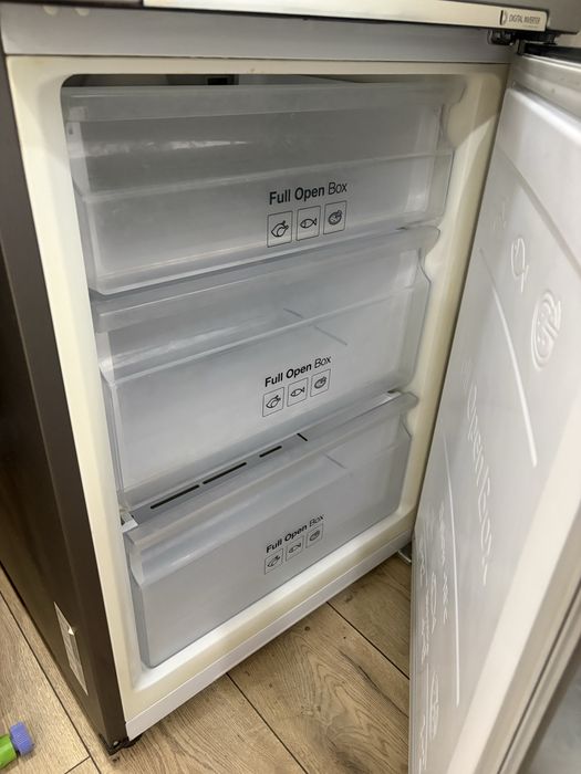 холодильник SAMSUNG