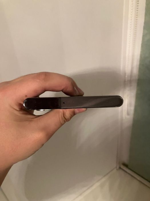 Продам Samsung s22 ultra 8/128