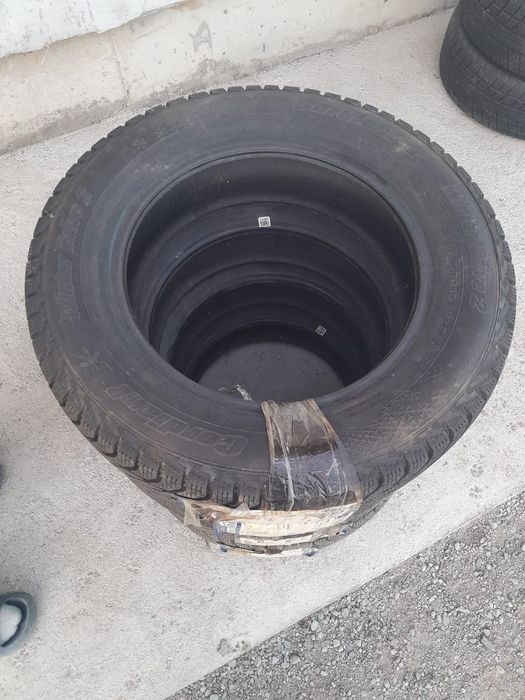 Срочно продам шины новые