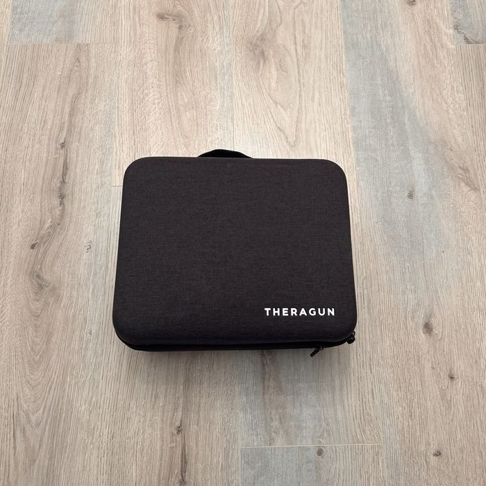 Theragun pro editie albastra