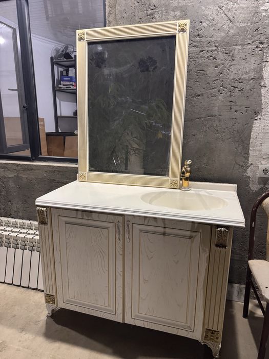 умывальник айнасымен