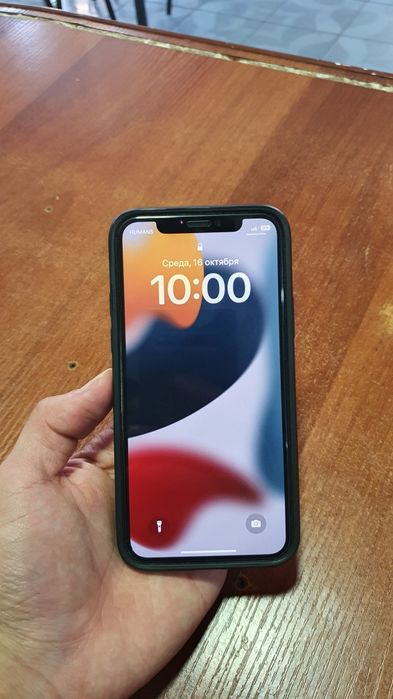 Iphone 11 pro .64 gb.