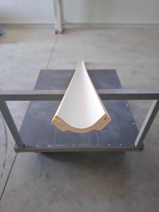 WPC Вътрешен объл ъгъл с клик система Silent Cream CS-8383