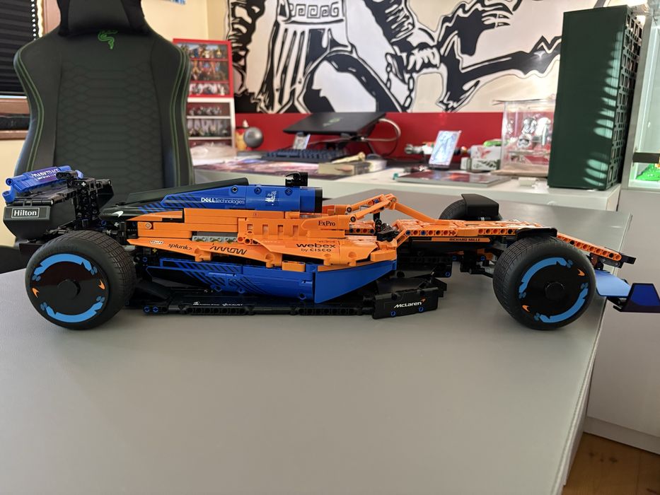 Продавам Lego Technic McLaren F1 42141