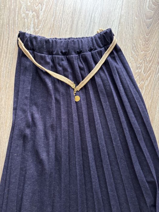 Fusta lunga cu pliuri