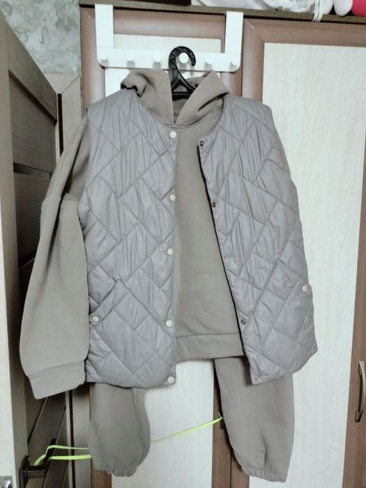 Срочно продам костюм, лыжник