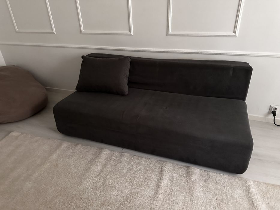 Canapea extensibila pentru living