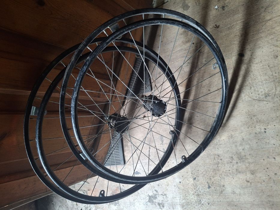 Колеса от инвалидной коляски.