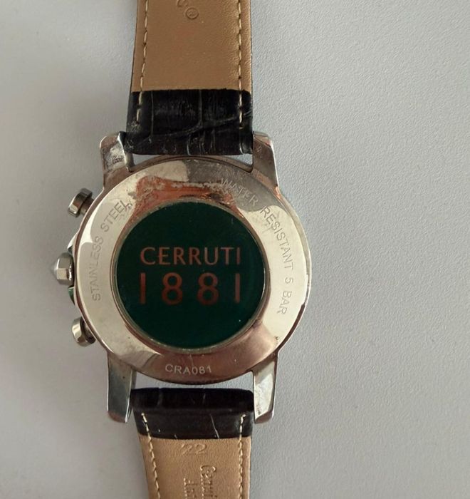 Продам часы мужские  cerruti б/у