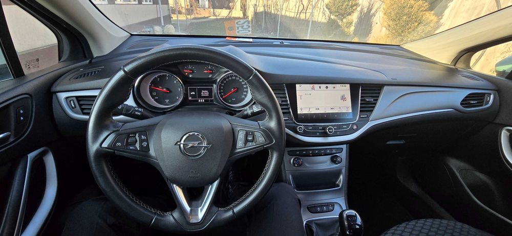 Opel Astra Sport Tourier 2018