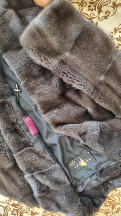 Продаю норковую шубу