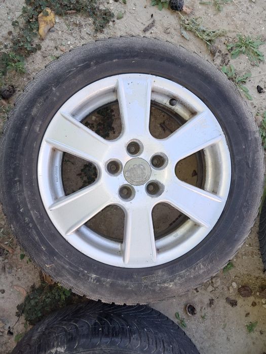 Vând jante VW R16