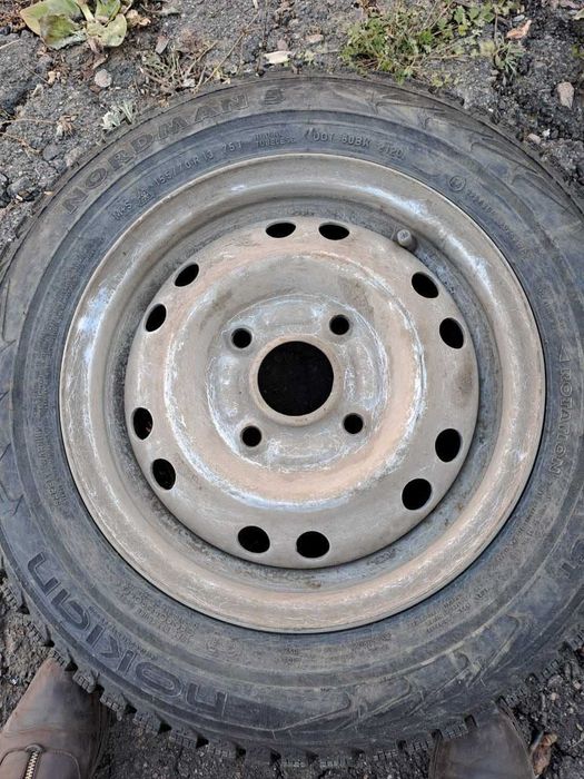 зимняя резина/шины 155/70 R13 комплект