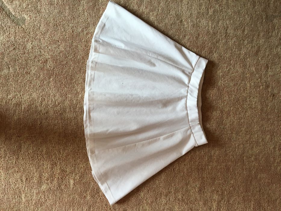 Нежни дамски Поли xs, s размер bershka, calliope