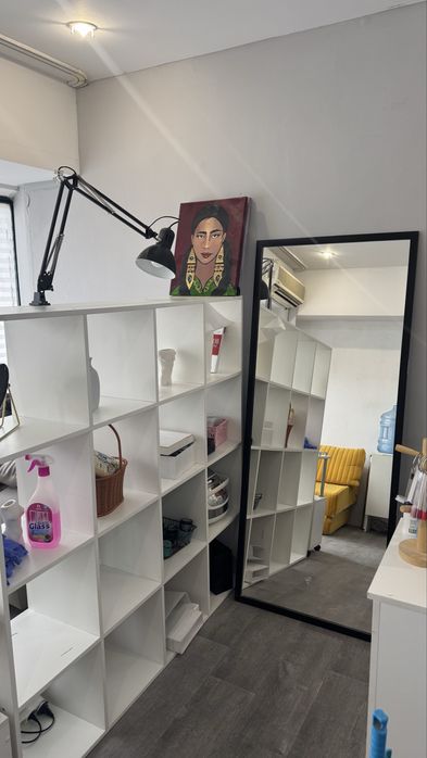 Сдам маникюрный кабинет 2/2 график