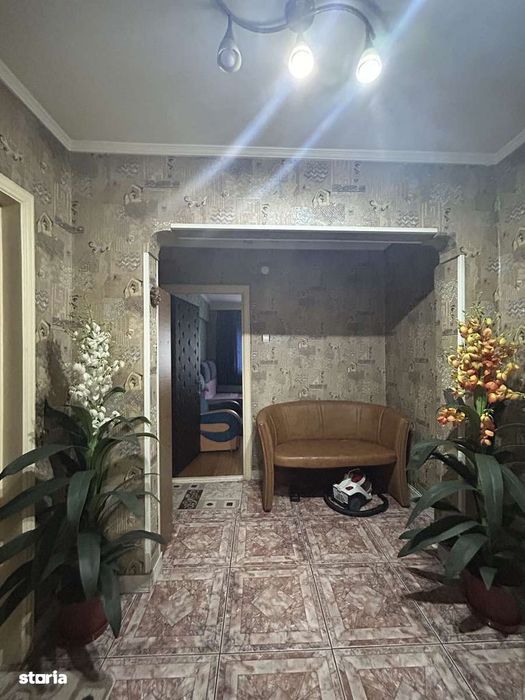 Apartment 3 camere, confort 1 decomandat, PRUNDU.