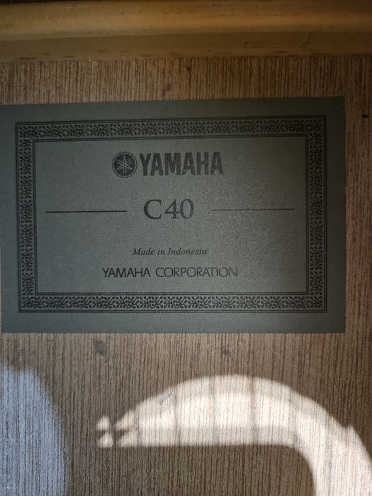 Классическая гитара Yamaha C40