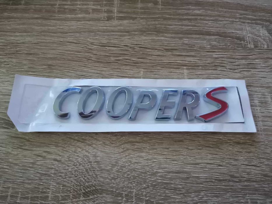 сребриста емблема MINI Cooper S