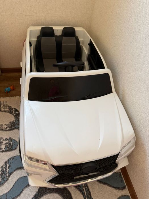 Детская машина игрушка