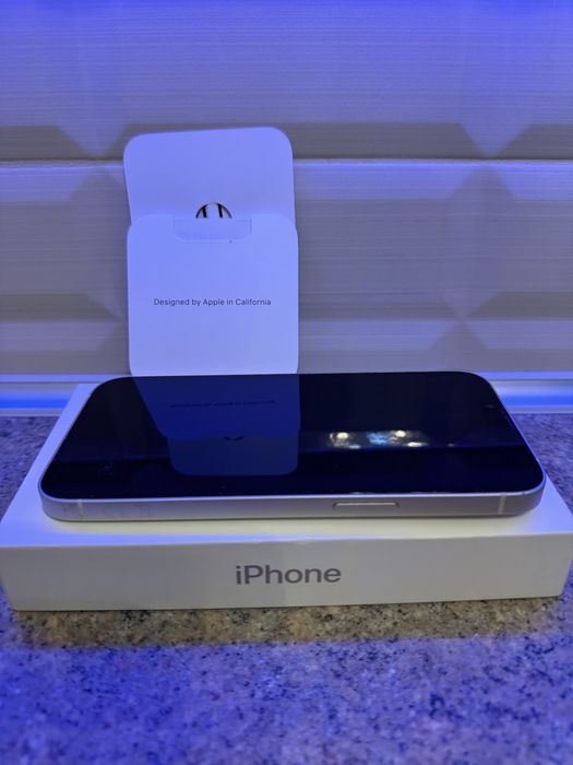 Iphone 13 128 GB 90% viata baterie, impecabil fara zgarienturi