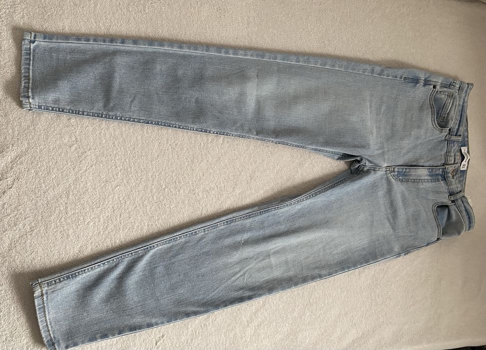 Дамски тесни дънки