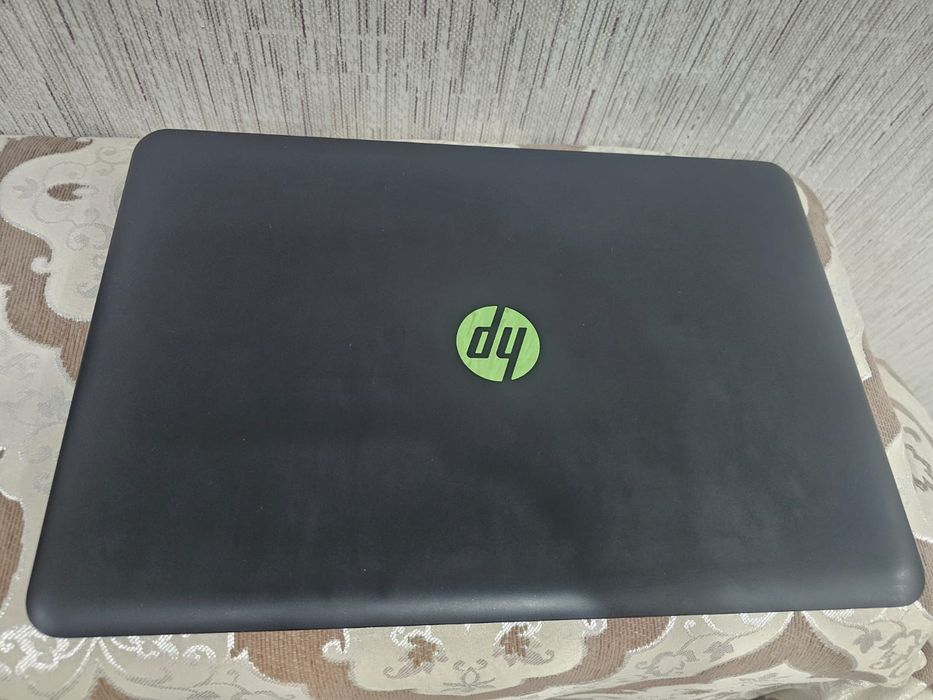 Продам игровой ноутбук hp core i5