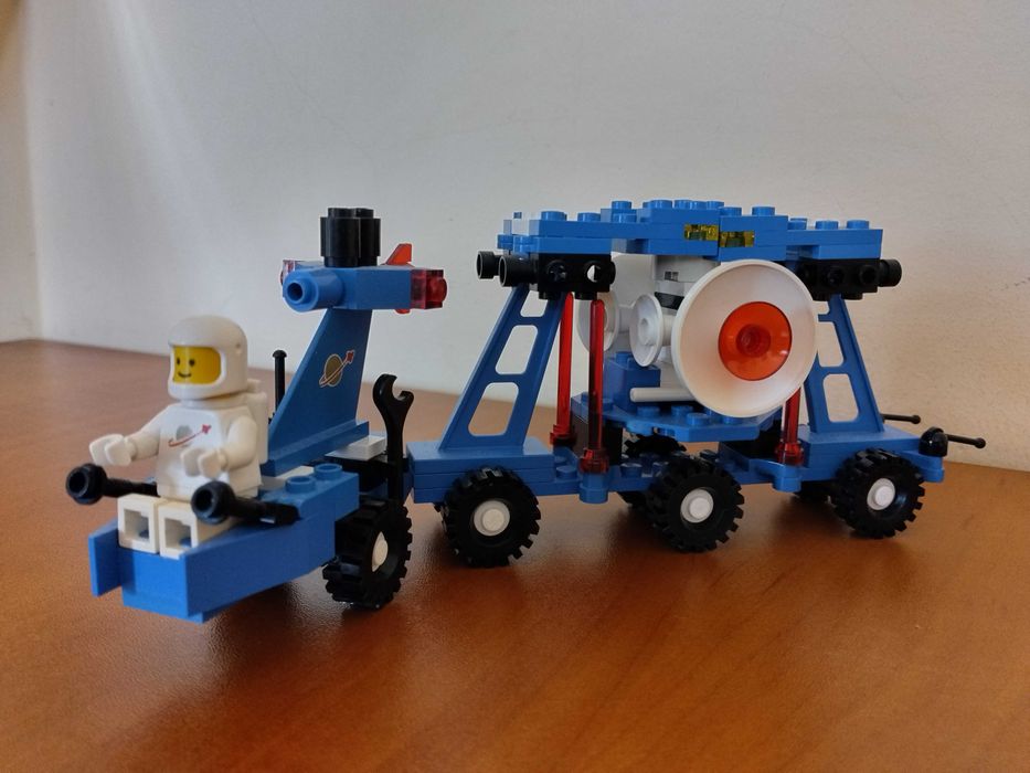Lego Classic Space 6880 Surface Explorer + 6883 Terrestrial Rover