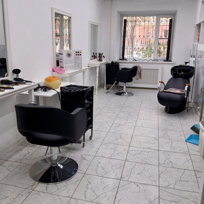 Ищу кресло в парикмахерской на аренду