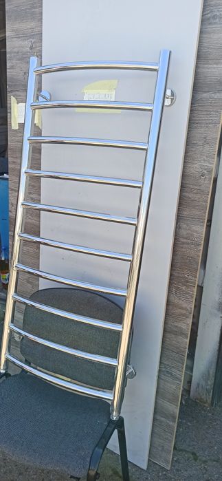 Продается водяной полотенцесушитель.