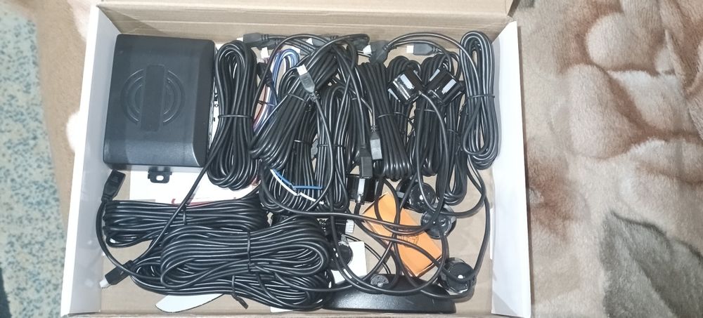 Продам парктроник,новый комплект