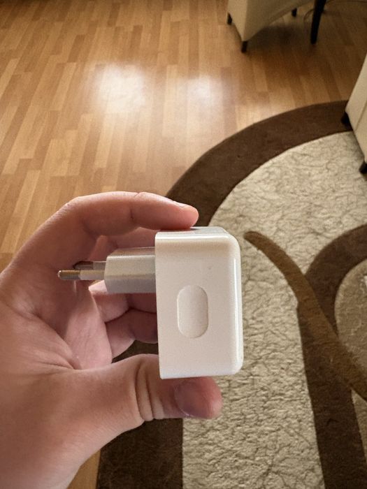 Incarcator apple